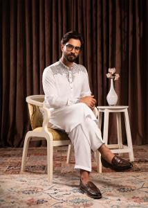 Signature Kabli - White